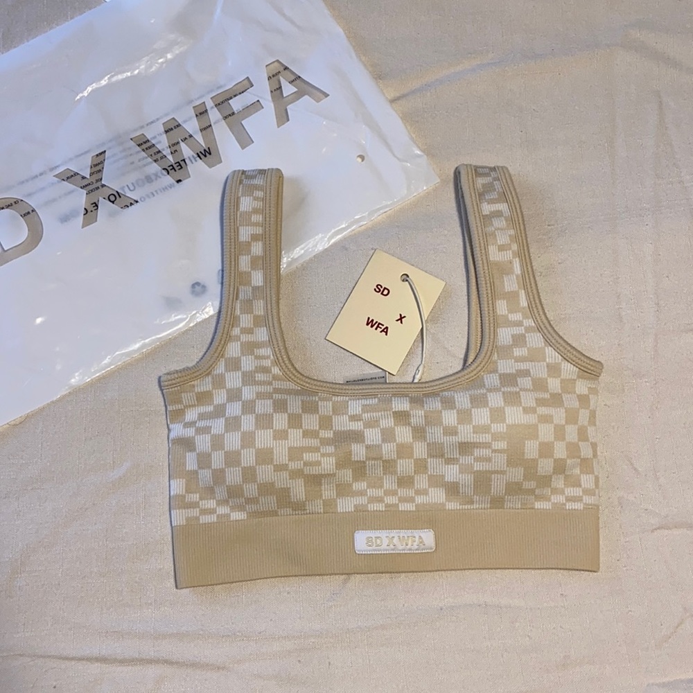 Sarah’s Day seamless sports bra - oat milk